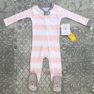 Burt’s Bees Baby zip up footie sleeper